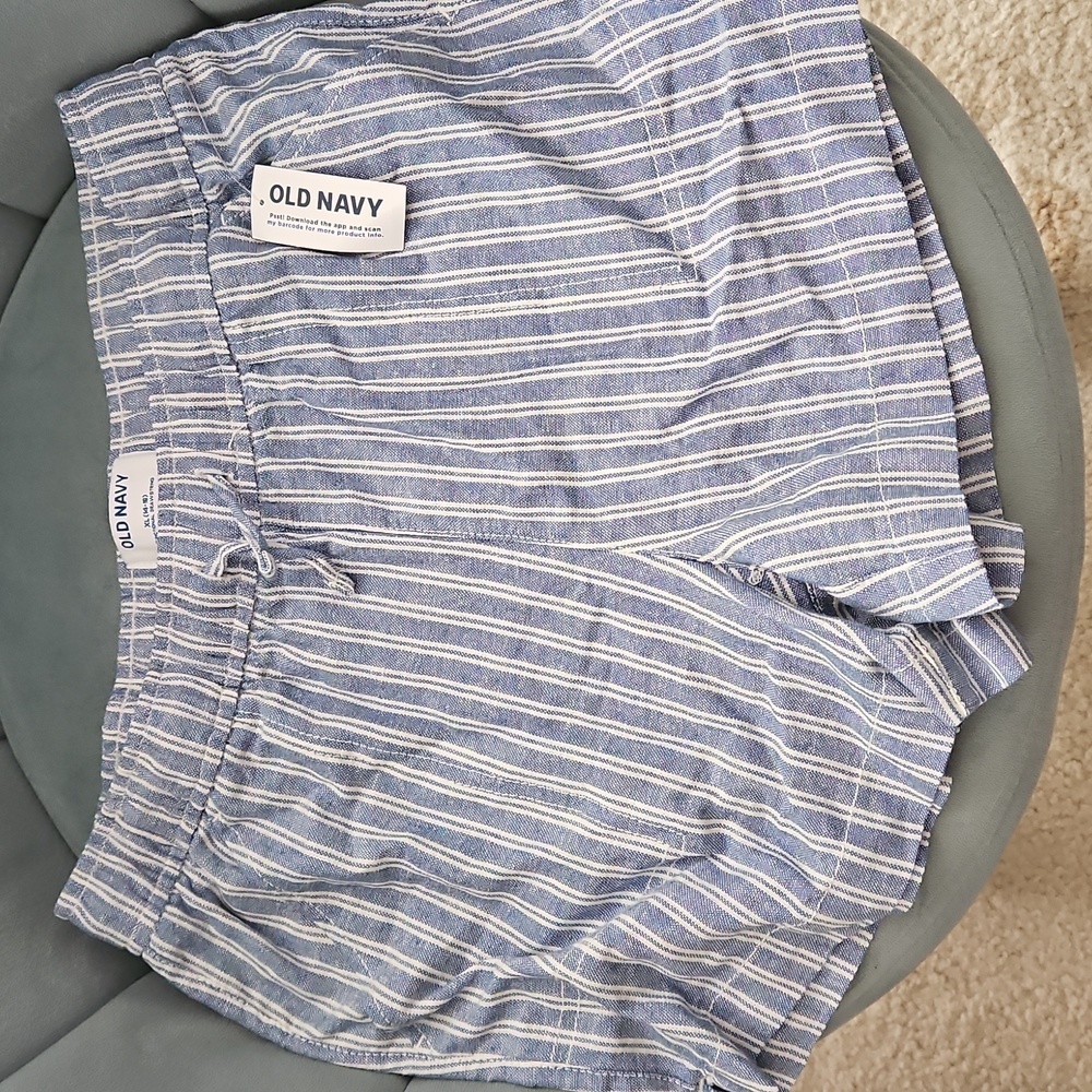 Old Navy kids striped shorts